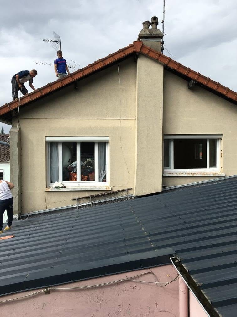 Ravalement de façade sur une maison en Île-de-France